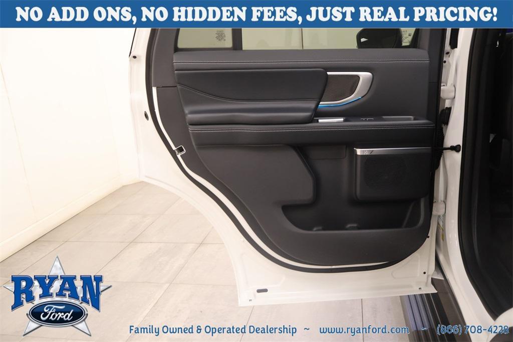 new 2025 Ford Expedition car, priced at $77,910