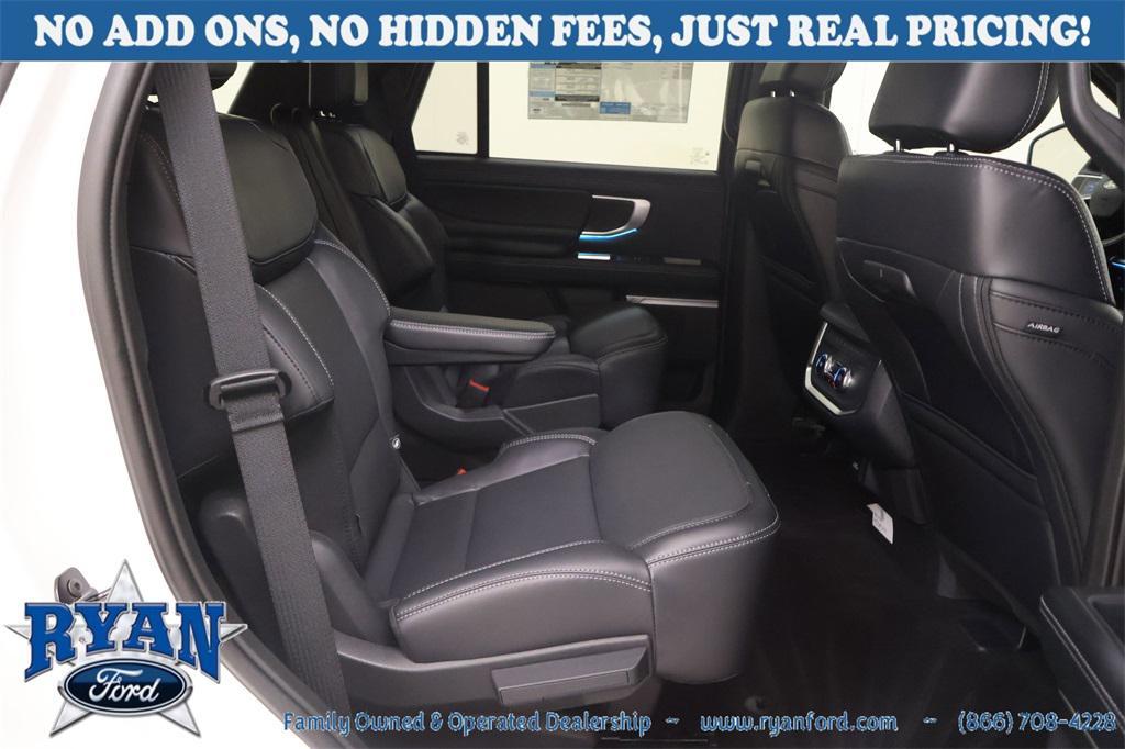 new 2025 Ford Expedition car, priced at $77,910