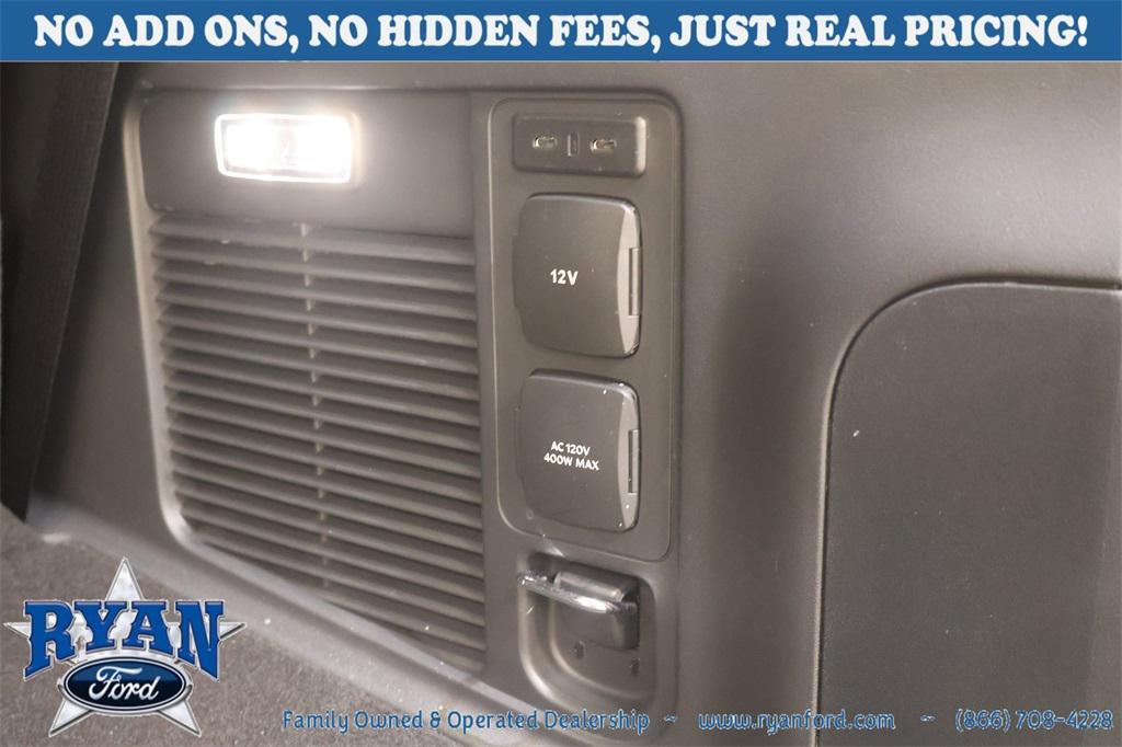 new 2025 Ford Expedition car, priced at $77,910