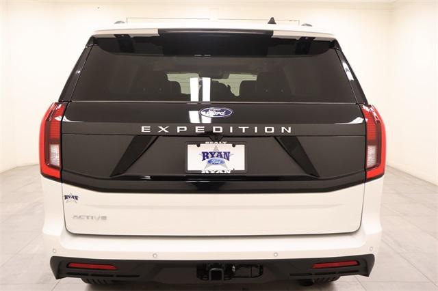 new 2025 Ford Expedition car, priced at $65,745