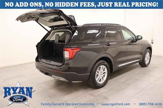 new 2025 Ford Explorer car, priced at $40,075