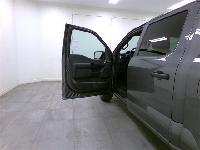 new 2025 Ford F-150 car, priced at $42,040