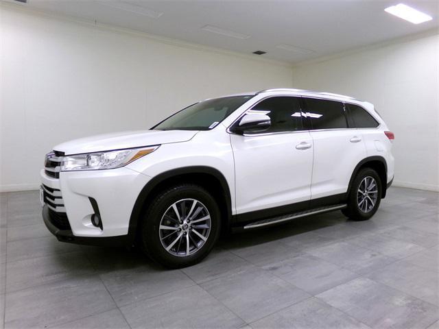 used 2019 Toyota Highlander car, priced at $24,808