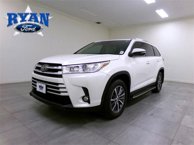 used 2019 Toyota Highlander car, priced at $24,808