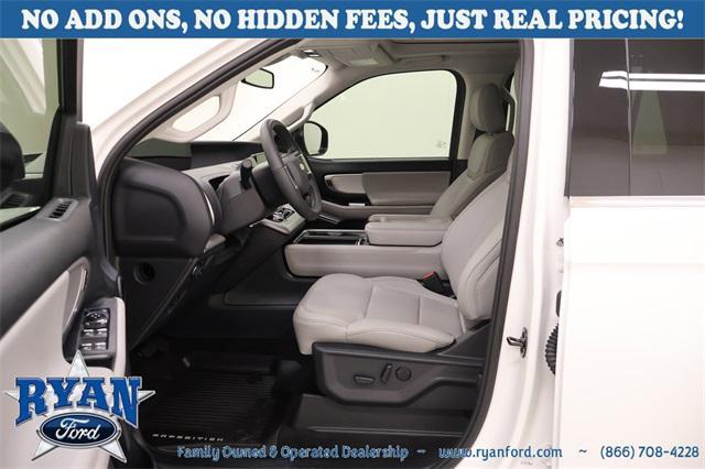 new 2025 Ford Expedition Max car, priced at $77,335