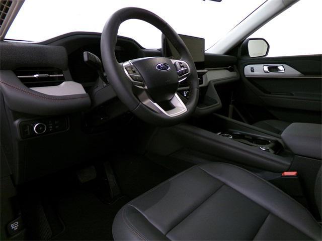 new 2025 Ford Explorer car, priced at $40,872