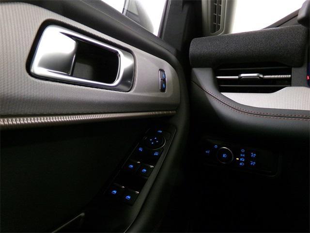 new 2025 Ford Explorer car, priced at $40,872