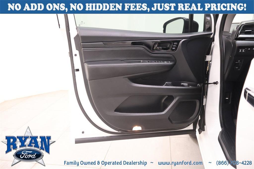 used 2024 Honda Odyssey car, priced at $41,995