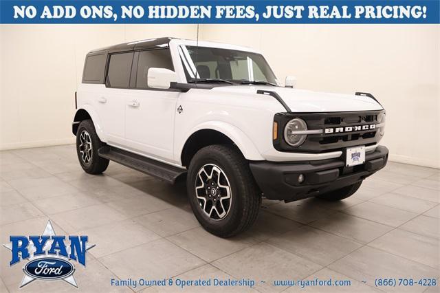 new 2025 Ford Bronco car, priced at $45,572