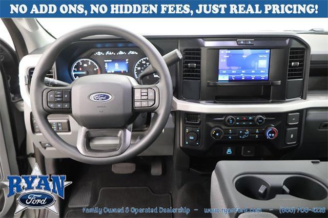 new 2025 Ford F-250 car, priced at $67,294