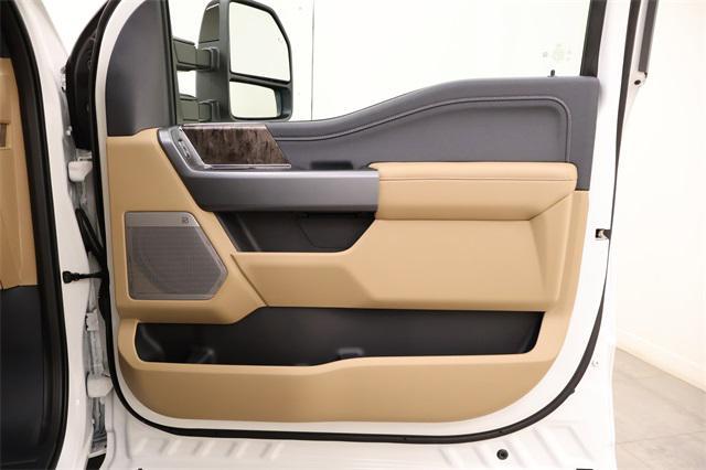 new 2025 Ford F-450 car, priced at $92,265