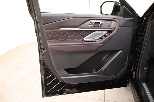 new 2025 Ford Explorer car, priced at $54,878