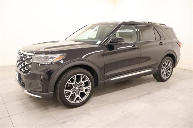 new 2025 Ford Explorer car, priced at $54,878