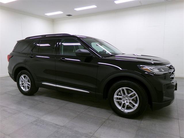 new 2025 Ford Explorer car, priced at $41,207