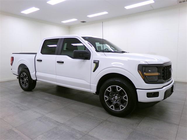 new 2025 Ford F-150 car, priced at $42,040