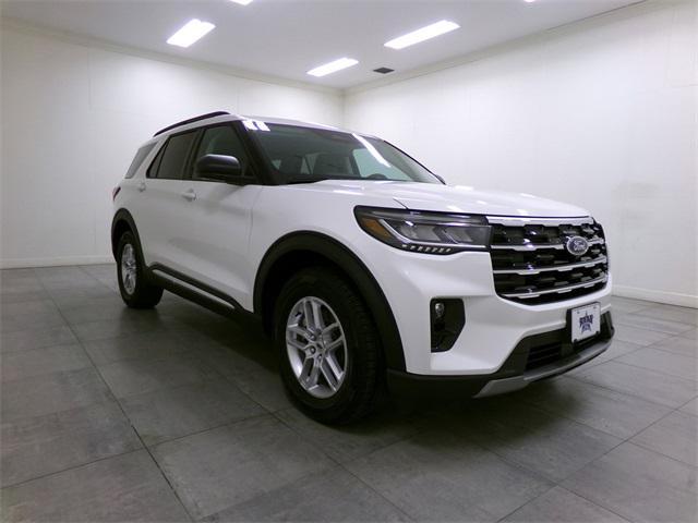 new 2025 Ford Explorer car, priced at $40,872