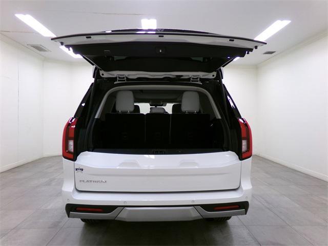 new 2025 Ford Expedition car, priced at $90,990