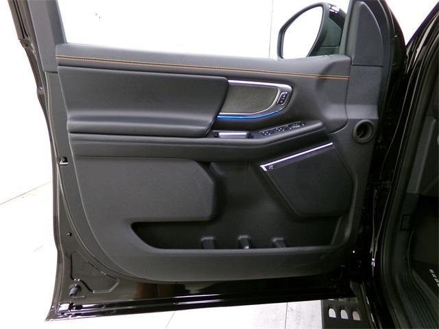 new 2025 Ford Expedition car, priced at $83,025