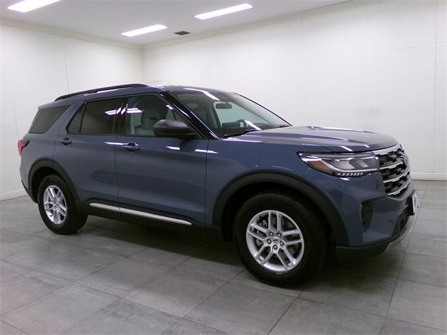 new 2025 Ford Explorer car, priced at $41,662