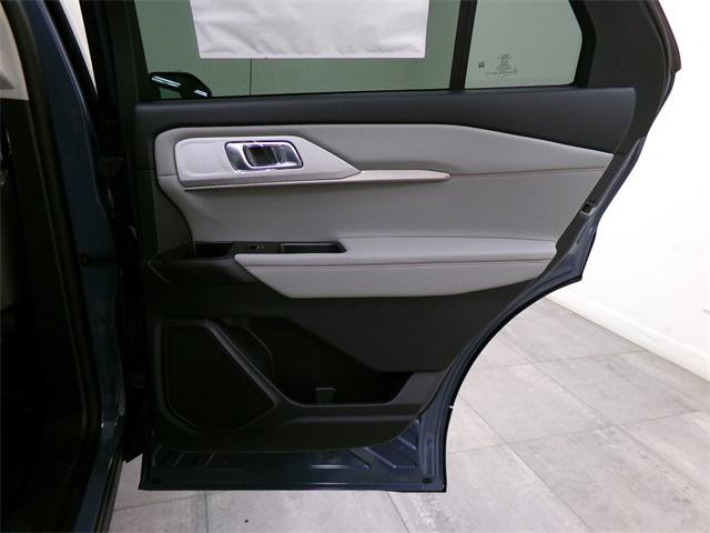 new 2025 Ford Explorer car, priced at $41,662