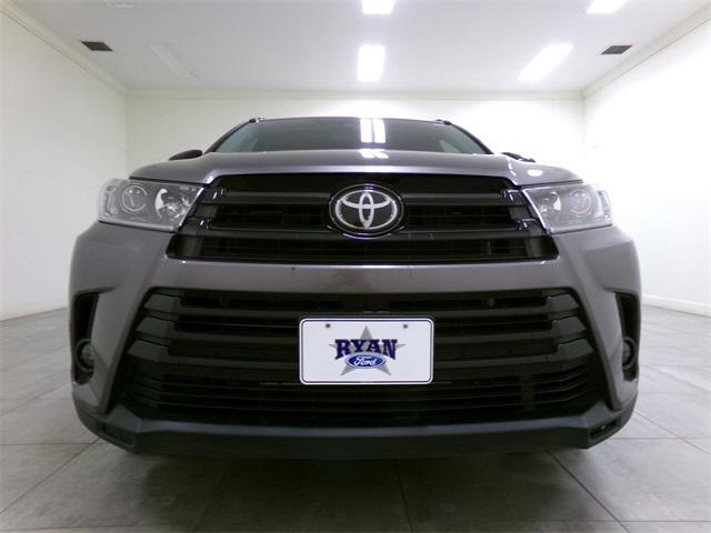 used 2019 Toyota Highlander car, priced at $33,850