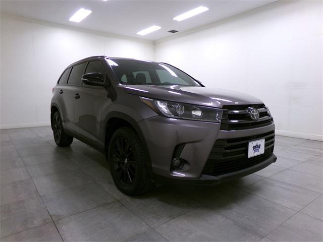 used 2019 Toyota Highlander car, priced at $33,850