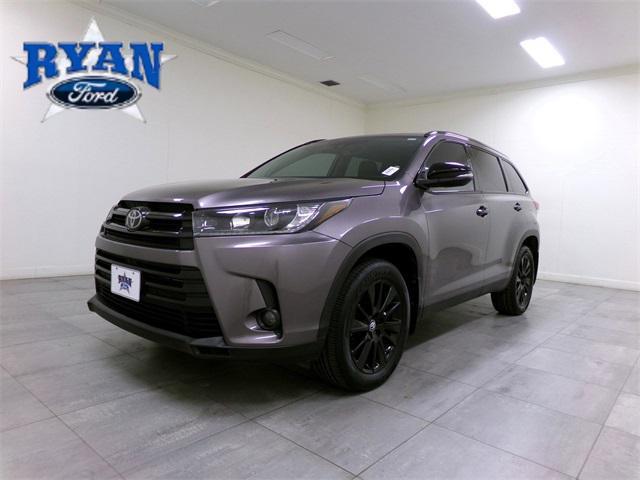 used 2019 Toyota Highlander car, priced at $33,850