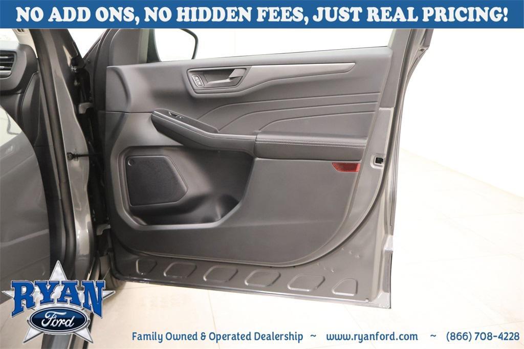 new 2026 Ford Escape car, priced at $25,257