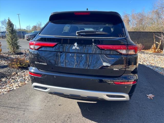 new 2024 Mitsubishi Outlander car, priced at $35,800