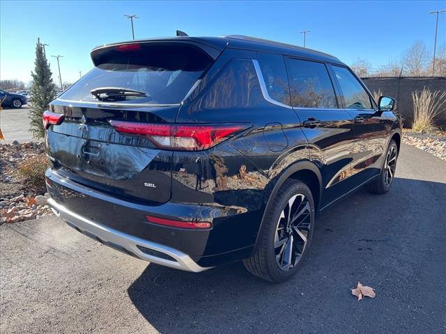 new 2024 Mitsubishi Outlander car, priced at $35,800