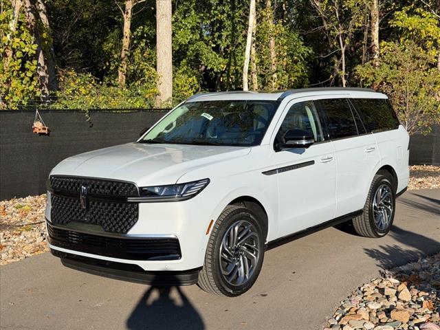new 2025 Lincoln Navigator car, priced at $104,995