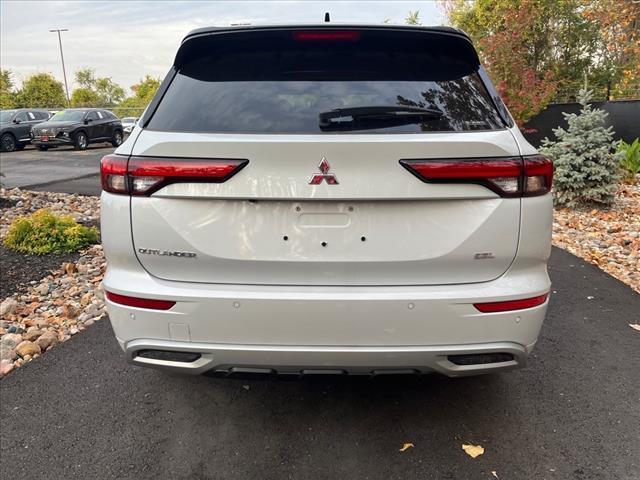 new 2024 Mitsubishi Outlander car, priced at $39,720