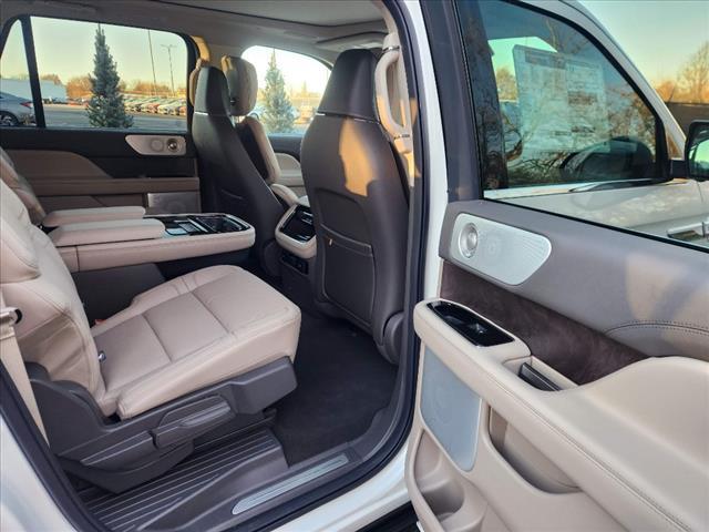 new 2024 Lincoln Navigator L car, priced at $105,057