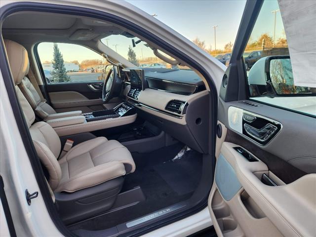 new 2024 Lincoln Navigator L car, priced at $105,057