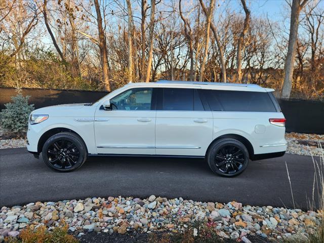 new 2024 Lincoln Navigator L car, priced at $105,057