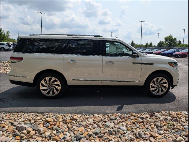 new 2024 Lincoln Navigator L car, priced at $102,870