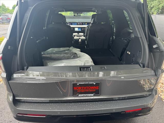 new 2025 Lincoln Navigator car, priced at $120,735