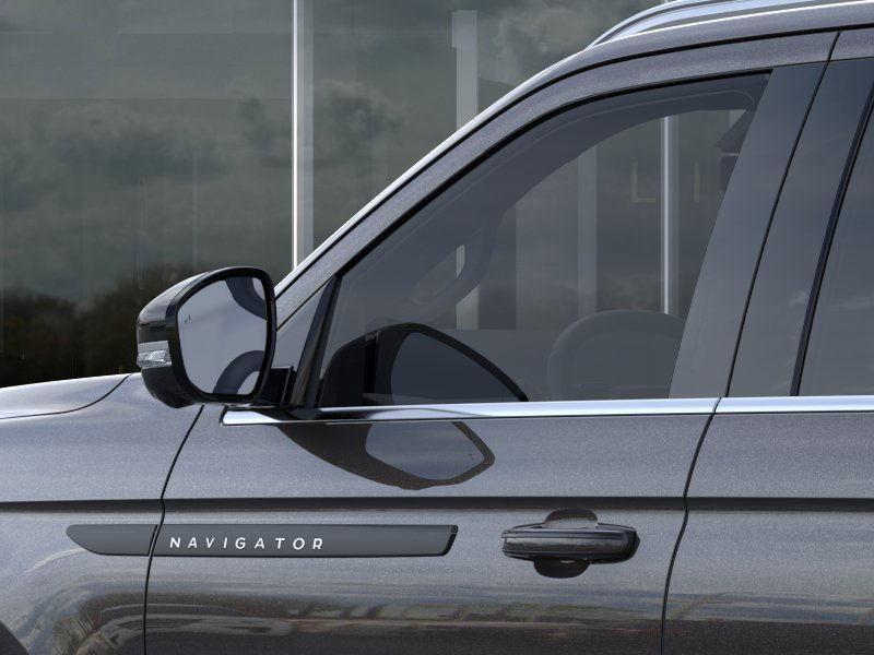 new 2025 Lincoln Navigator car, priced at $120,735
