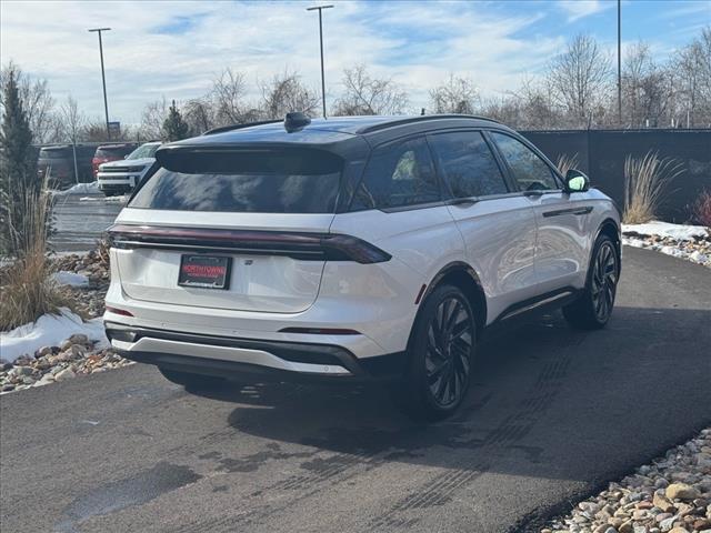 new 2025 Lincoln Nautilus car, priced at $66,455