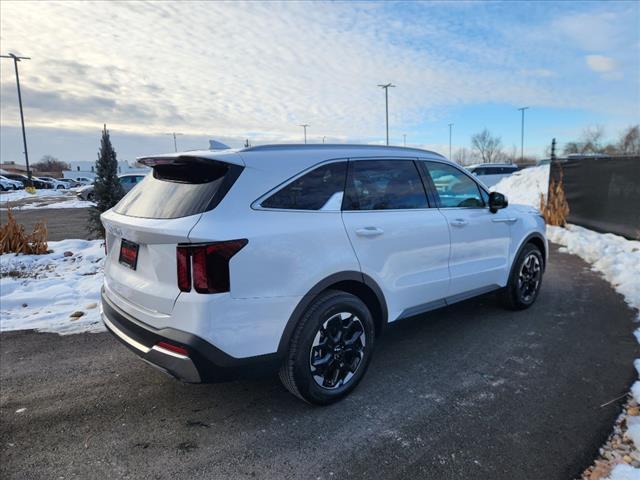 used 2025 Kia Sorento car, priced at $32,900