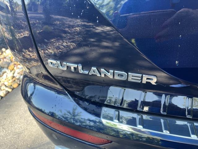 new 2024 Mitsubishi Outlander car, priced at $38,120