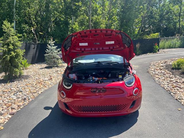 new 2024 FIAT 500e car, priced at $34,095