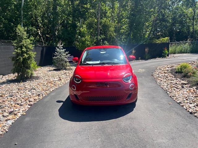 new 2024 FIAT 500e car, priced at $34,095