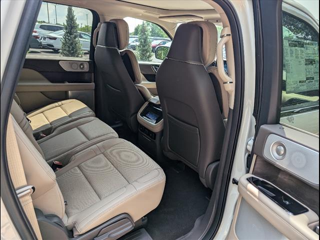 new 2024 Lincoln Navigator L car, priced at $104,541