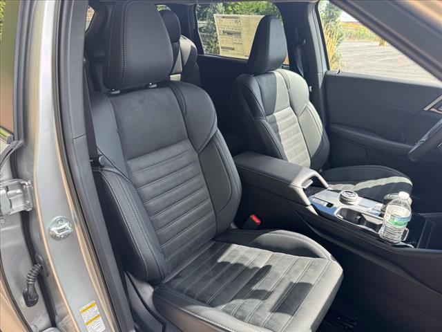 new 2025 Mitsubishi Outlander car, priced at $34,500