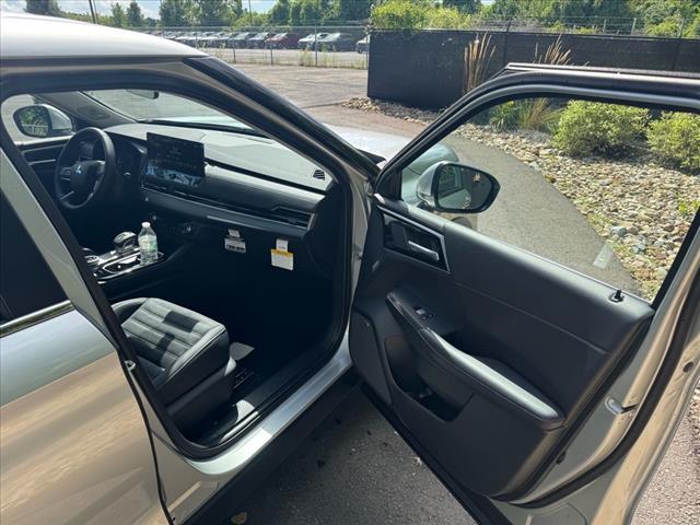 new 2025 Mitsubishi Outlander car, priced at $34,500