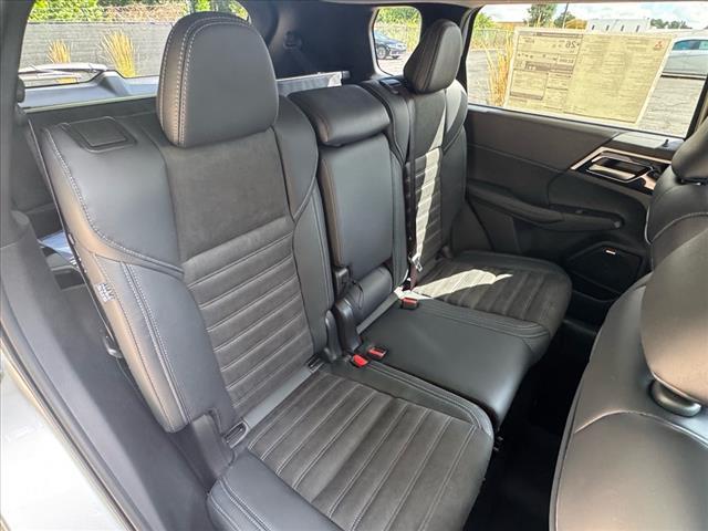 new 2025 Mitsubishi Outlander car, priced at $34,500