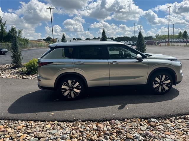 new 2025 Mitsubishi Outlander car, priced at $34,500