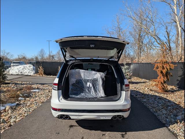 new 2025 Lincoln Aviator car, priced at $76,950