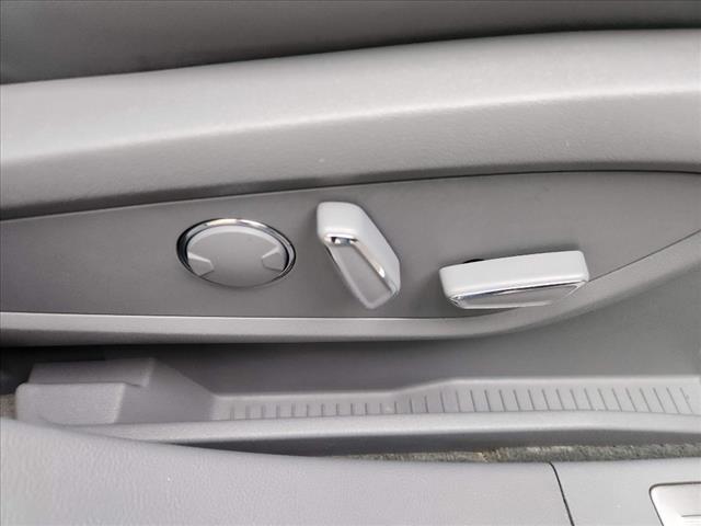 used 2022 Lincoln Nautilus car, priced at $37,900